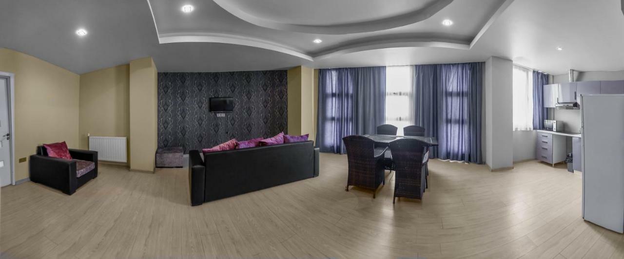 Diplomat Suites Baku Ngoại thất bức ảnh